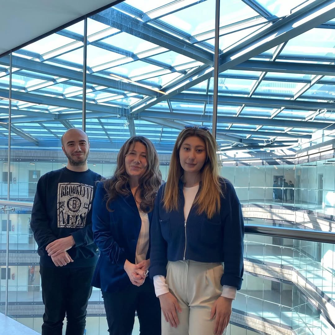 Yeni yüzyıl üniversitesi ziyaret - Fotoğraf 4